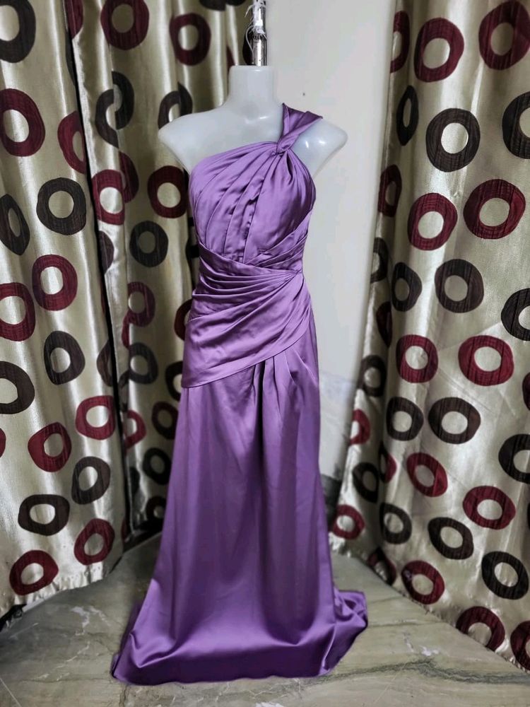 Elegant One-Shoulder Purple Satin Gown