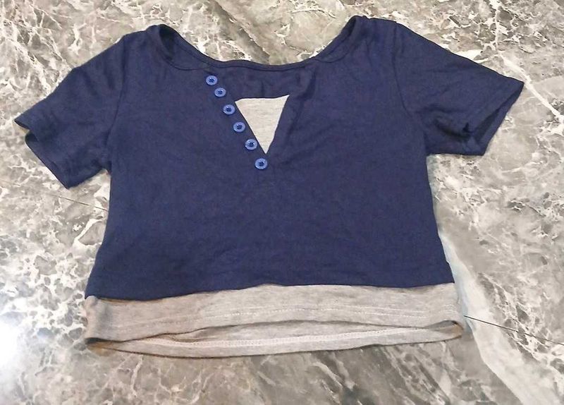 💗cute trendy top💗