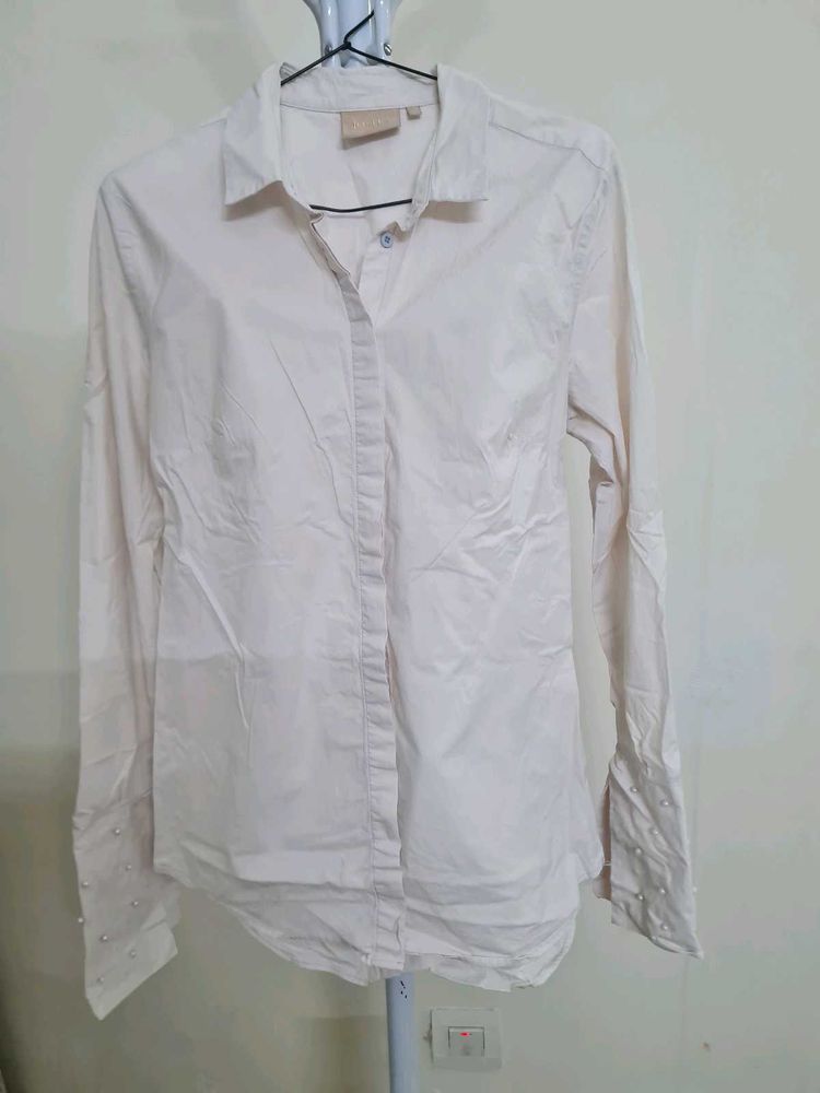 Elegant Pearl Detail Button-Up Shirt