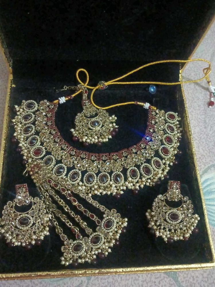 Elegant Indian Bridal Jewelry Set