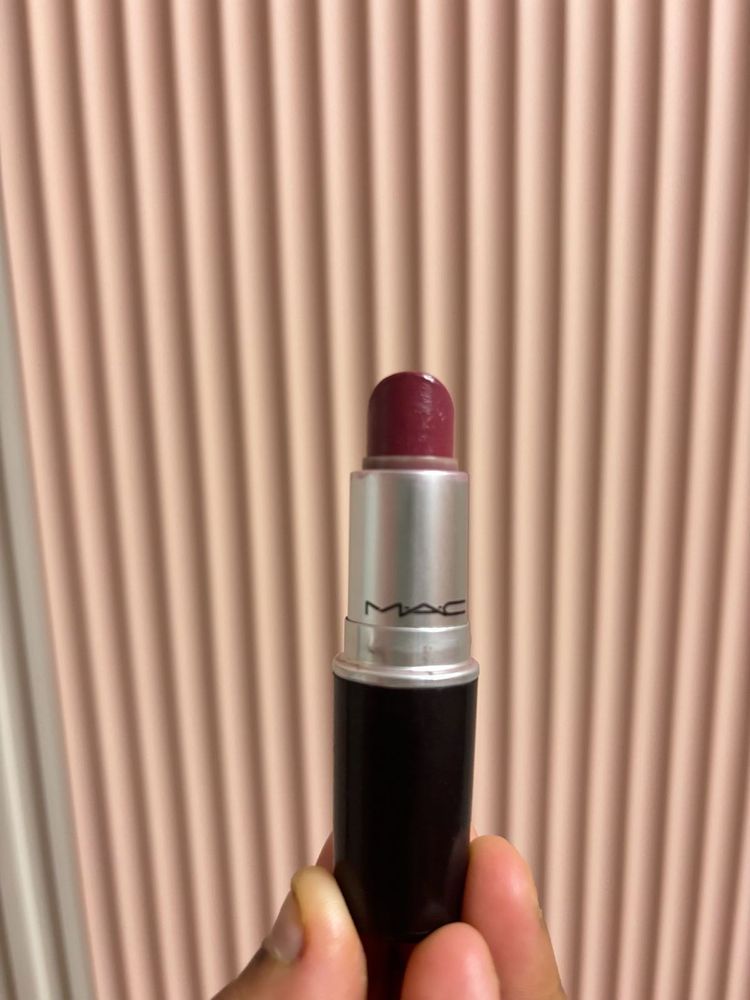 Matte Berry Lipstick Swatch