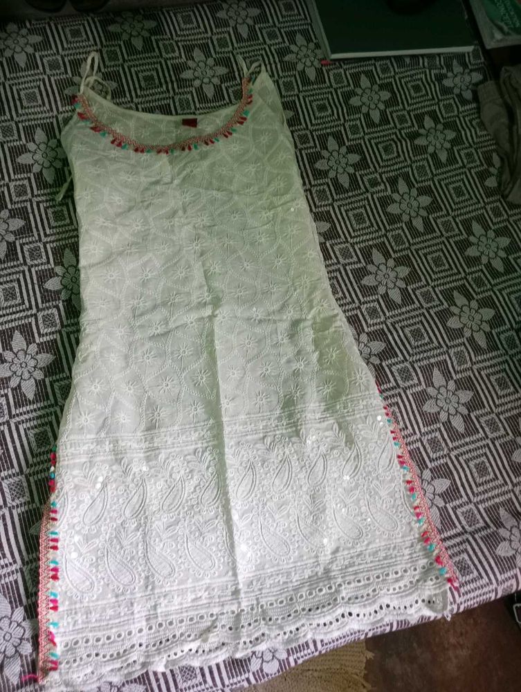 Beautiful White Chikankari Kurta