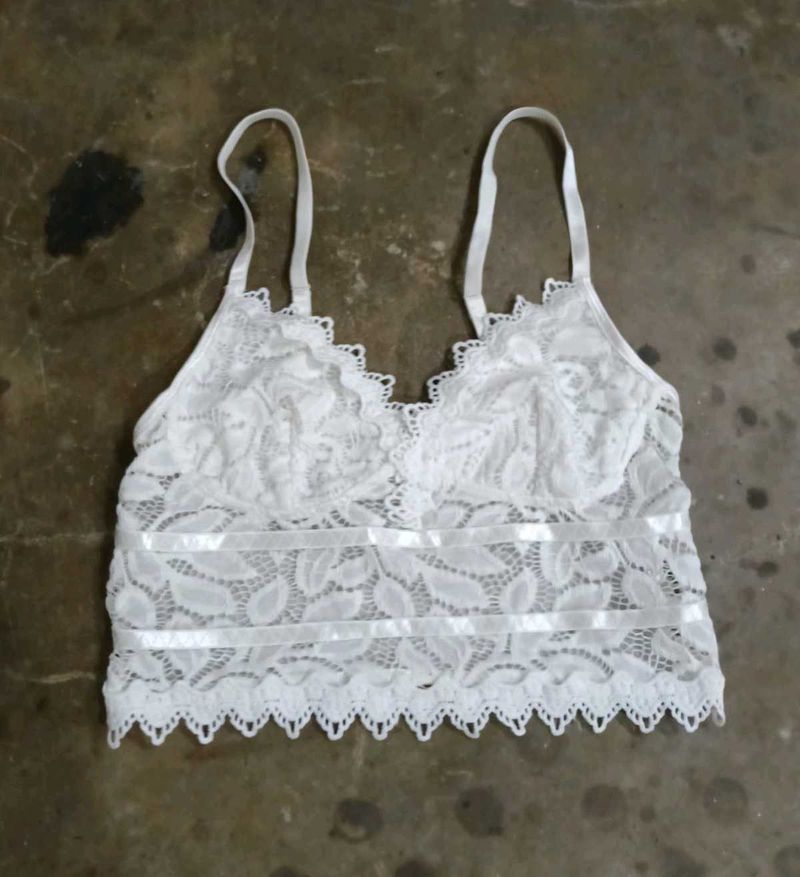 White Lace Trim Bra seezM