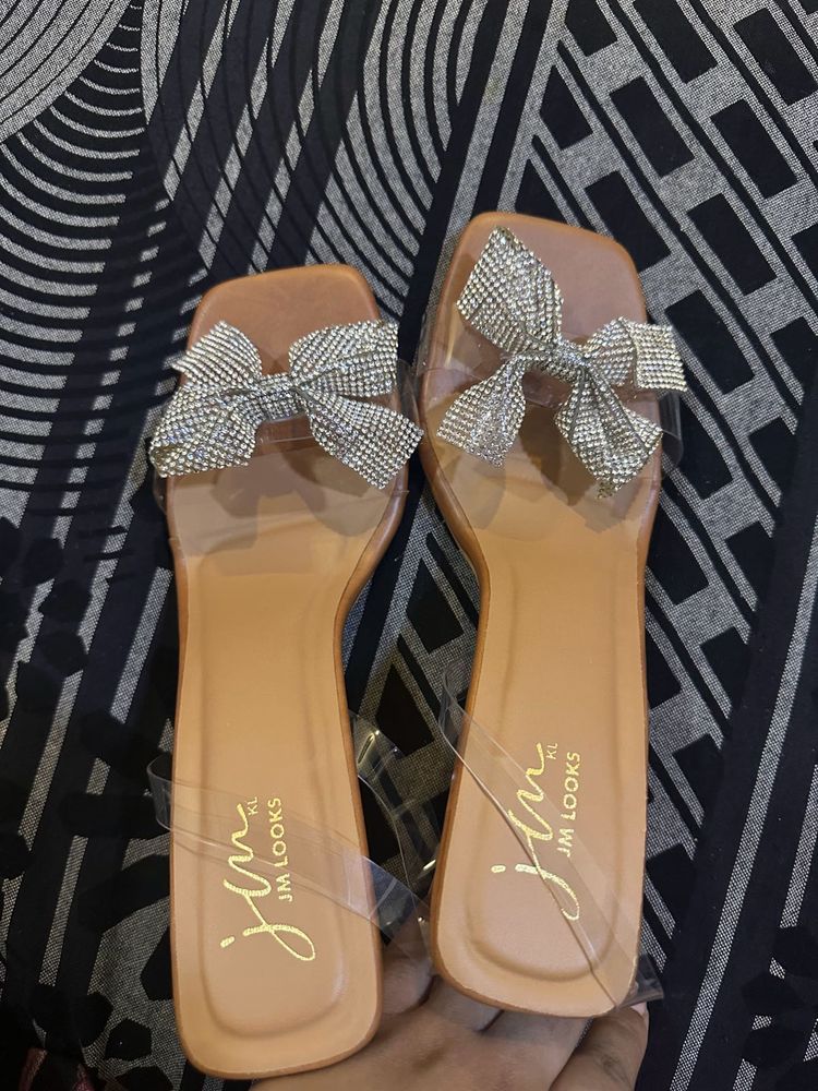 Tan Bow Heels👠