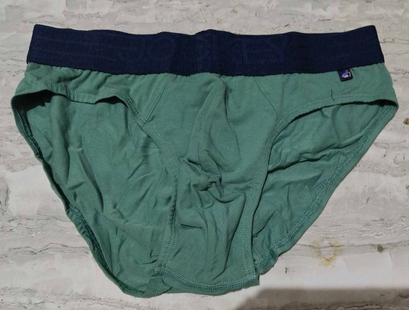 Brief Men