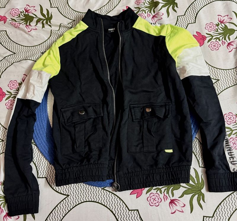 Stylish Colorblock Bomber Jacket