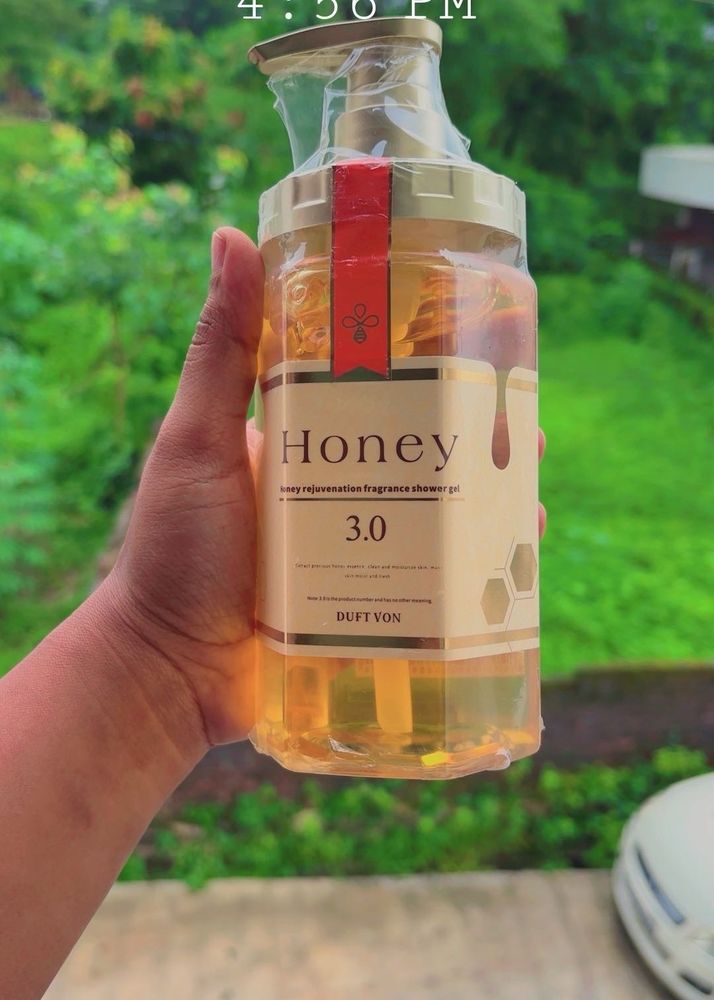 🇯🇵 Honey Rejuvenation Shower Gel