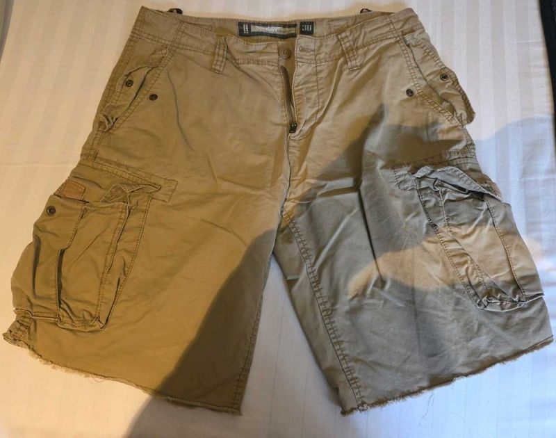 Men's Khaki Cargo Shorts