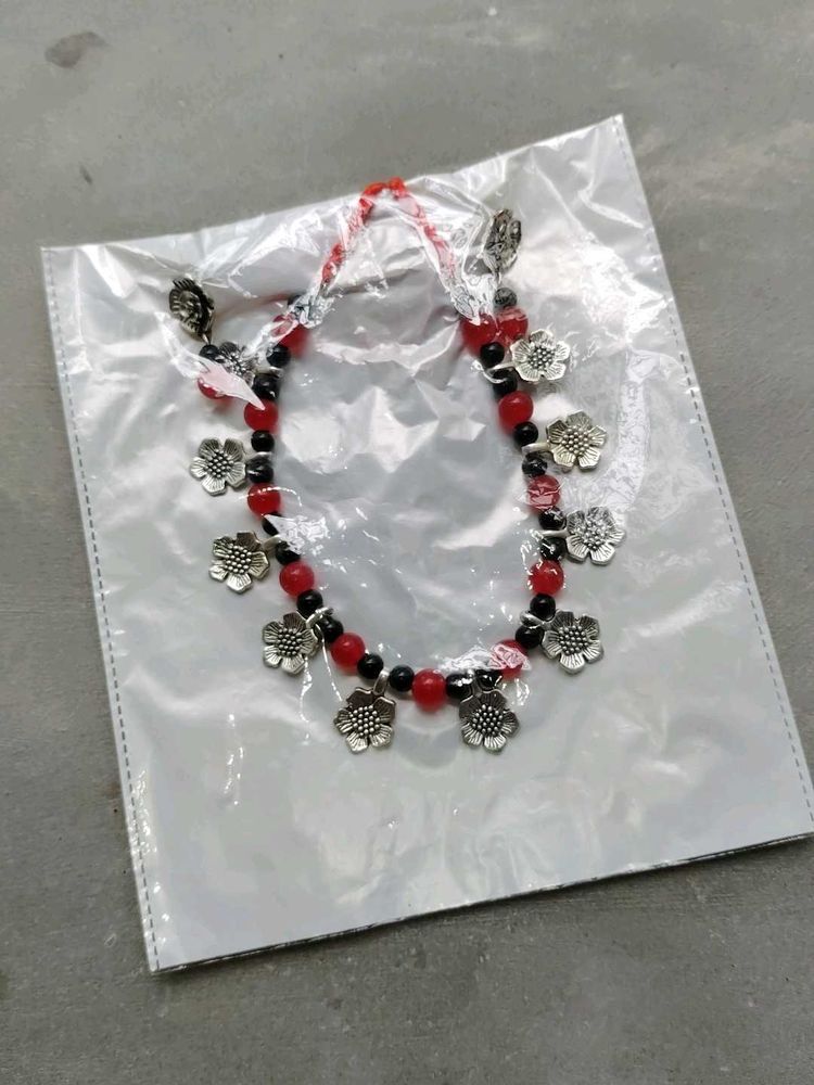 Red and black beaded oxidized jewellery set