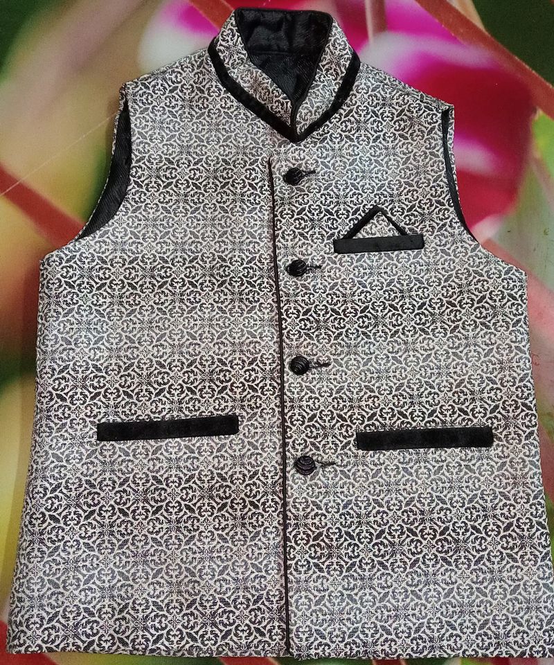 Modi Jacket For 8 To 9 Years Boys