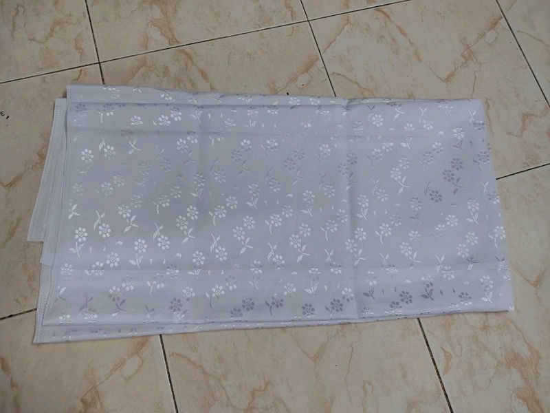 Elegant White Floral 1m Blouse Bit