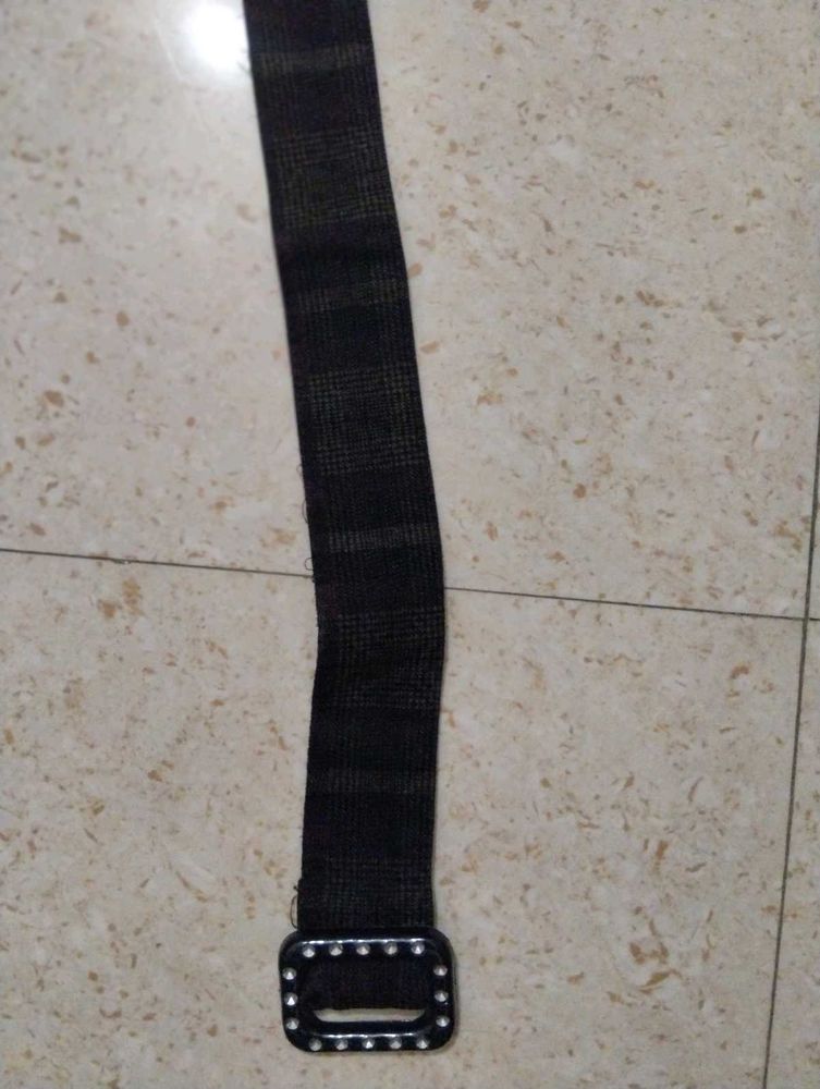 Stylish Black Belt with Embellished Buckle