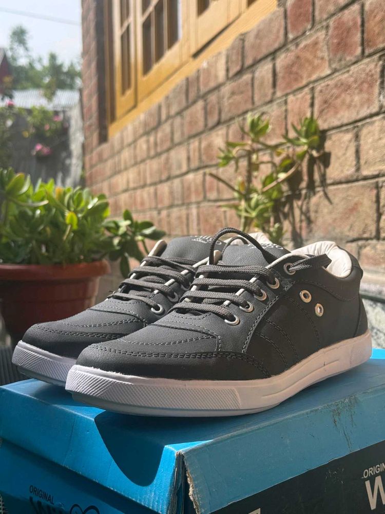 Original Willgo Shoes - Black Sneakers