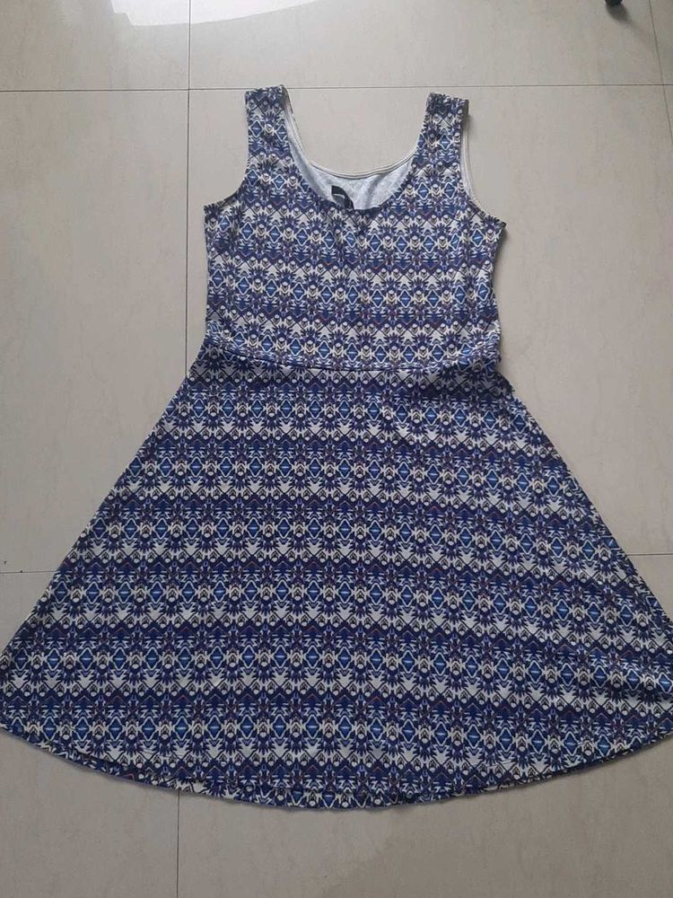 Blue &amp; White Printed Sleeveless Dress