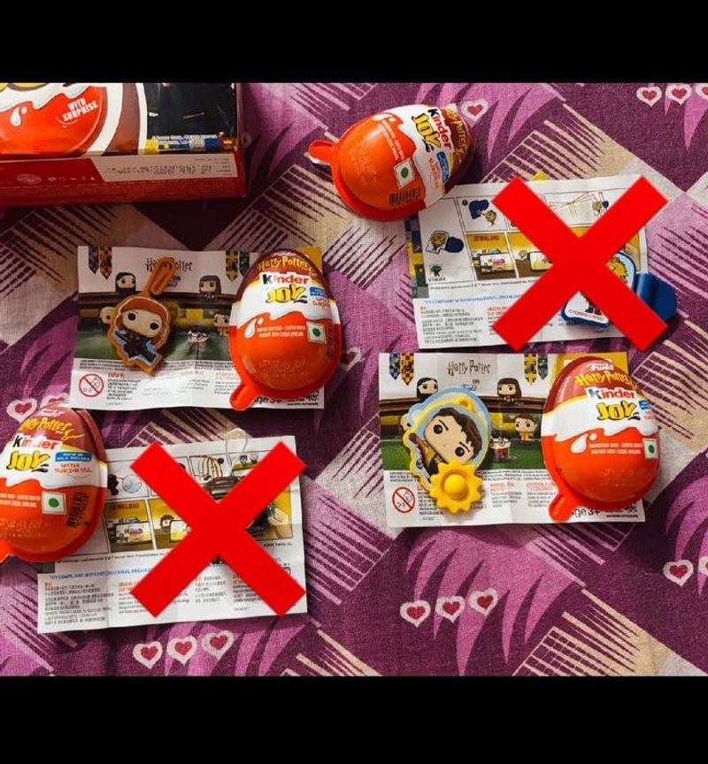 🆘off/2 items harry potter limited ed kinder joy