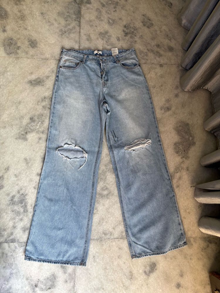 Light Wash Ripped Wide Leg Jeans