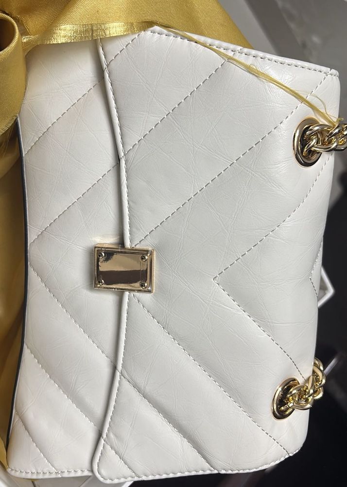 Chic Quilted White Shoulder Bag