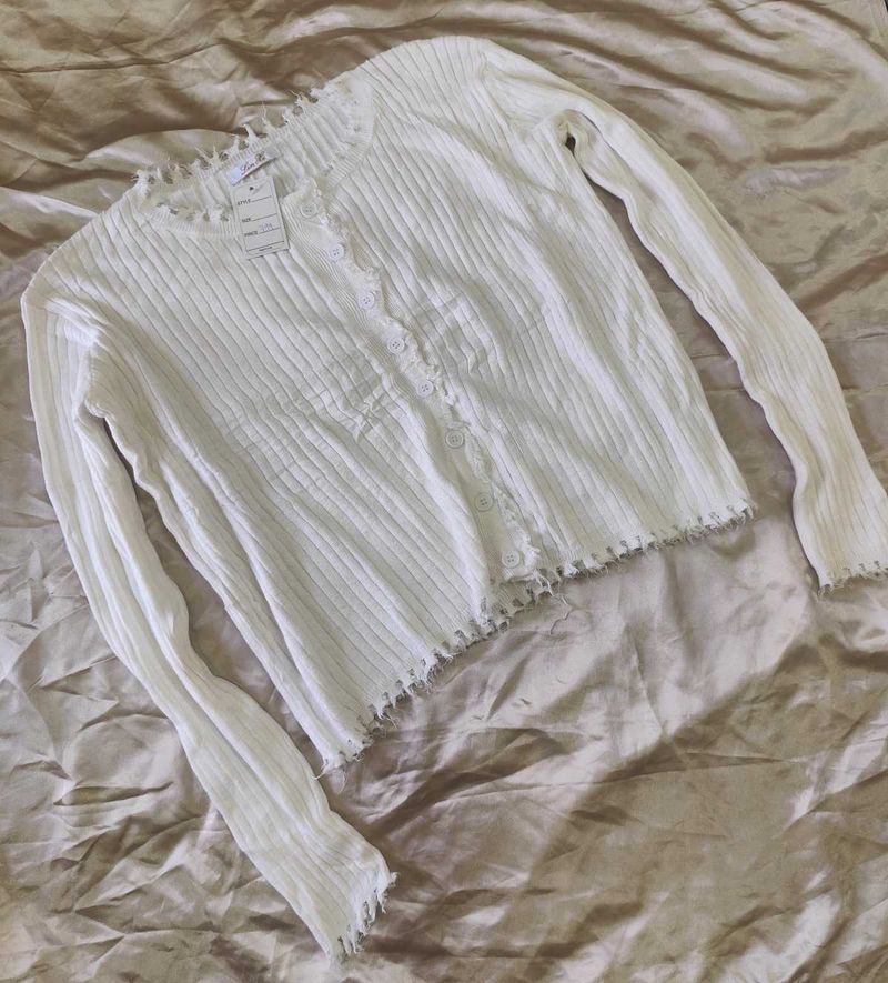 Chic White Button-Up Cardigan - Free Size