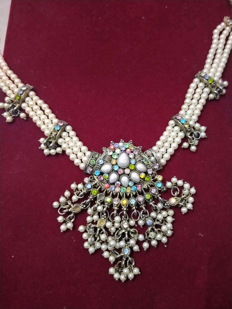 Vintage Pearl Beaded Necklace