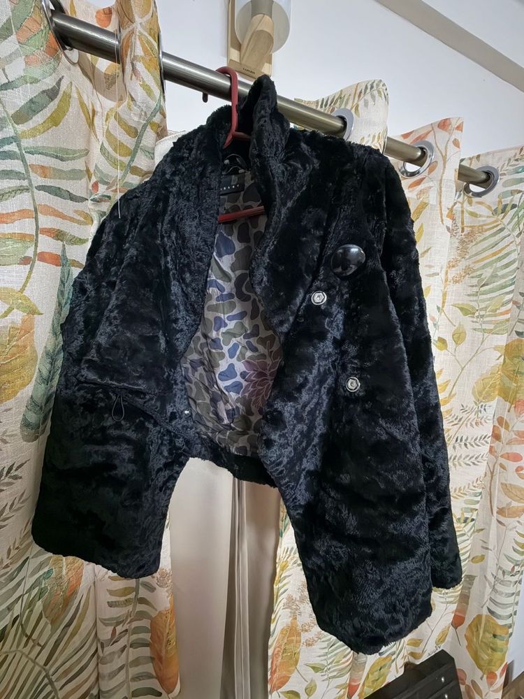 Black Faux Fur Cropped Jacket