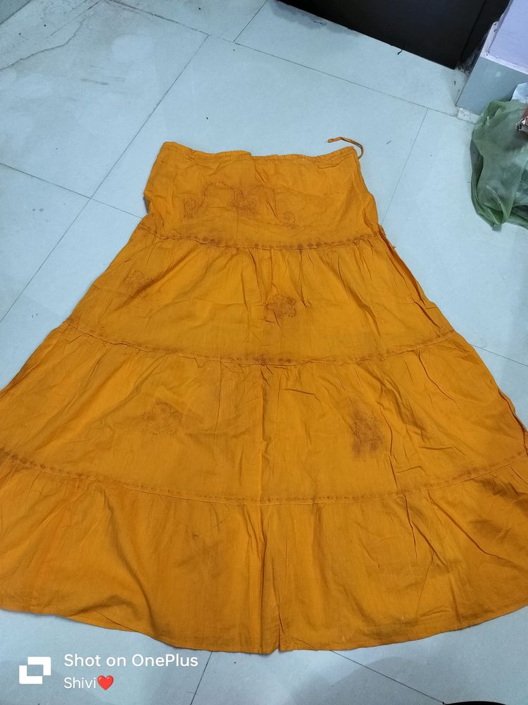 SALE❗Mustard Colour Skirt