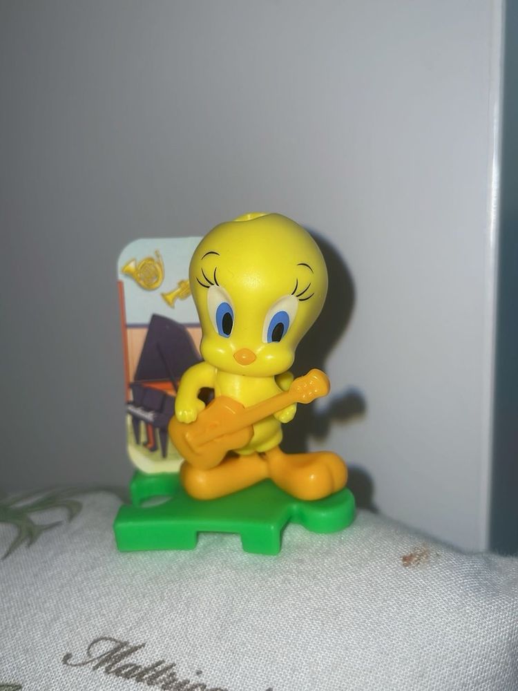 Tweety Bird Guitar Toy