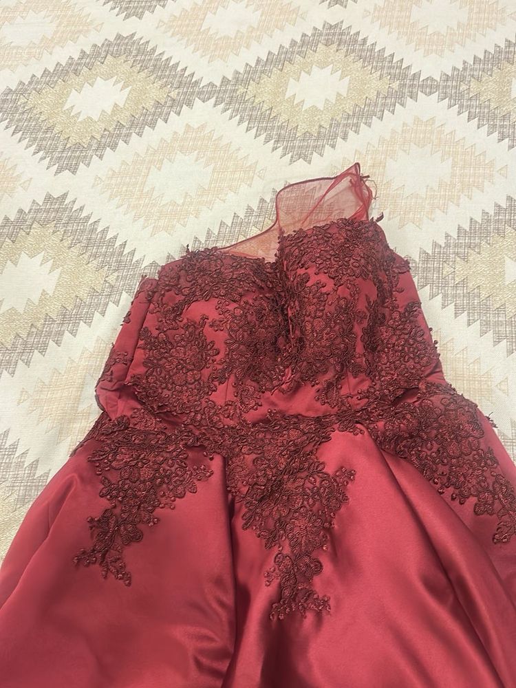 Elegant Maroon Lace Formal Dress