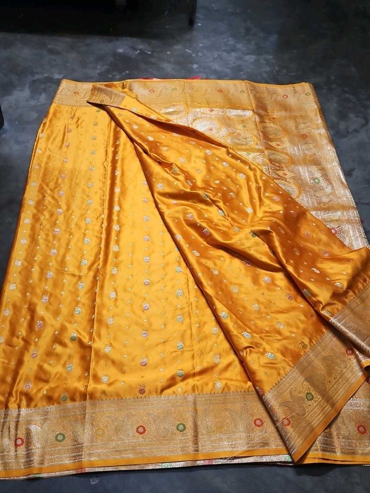 New mashru silk Yellow banarasi Saree with bl