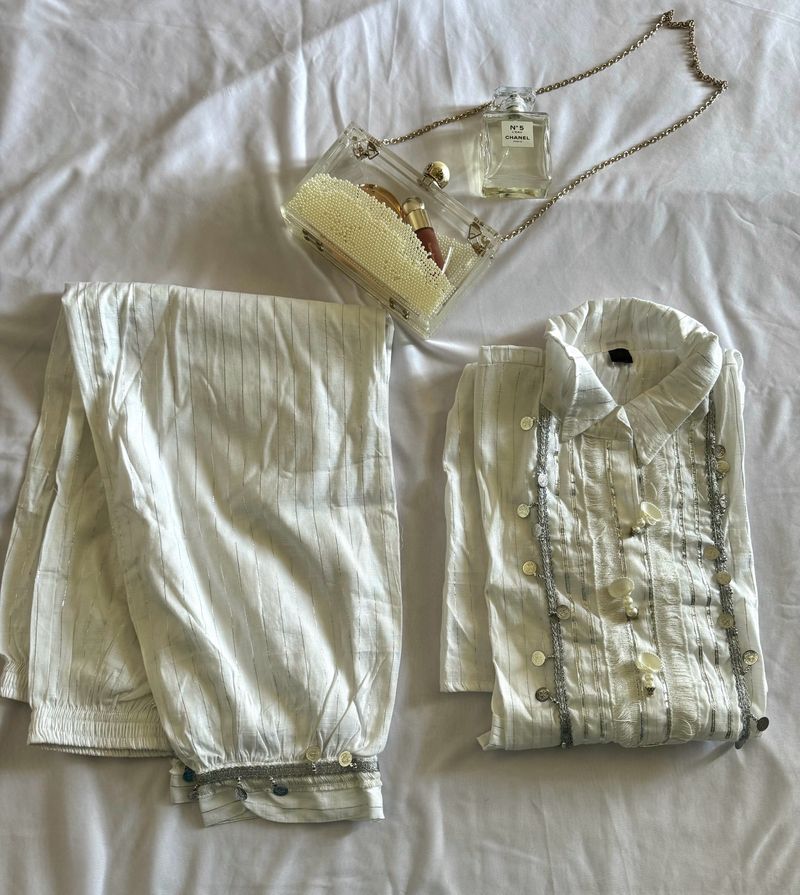 Final Sale🎉 Embellished Pathani Kurta Set