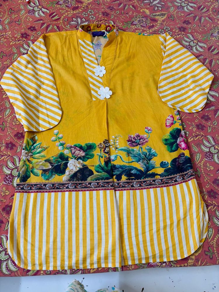kurta with beautiful neck