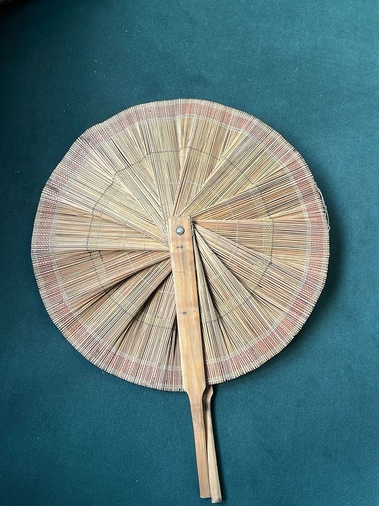 Cane handcrafted fan