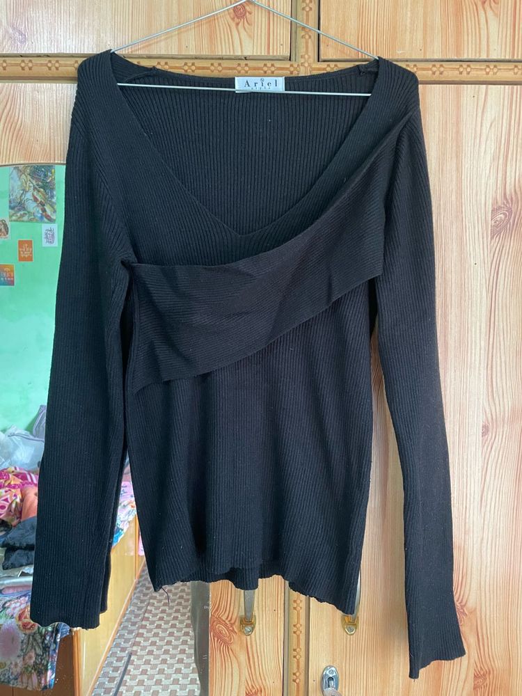 Black Ribbed V-Neck Wrap Top