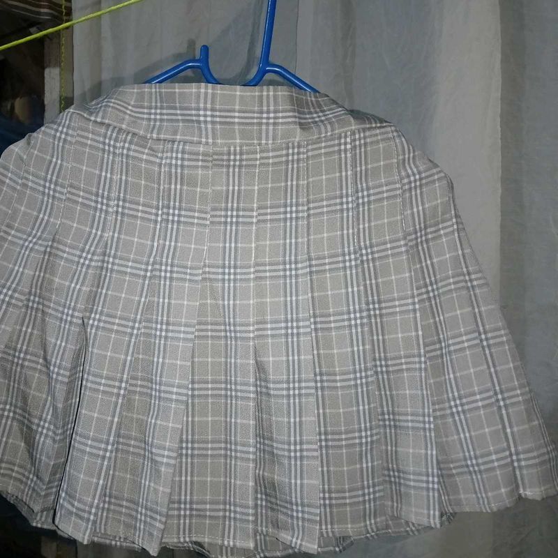 Plaid Pleated Mini Skirt