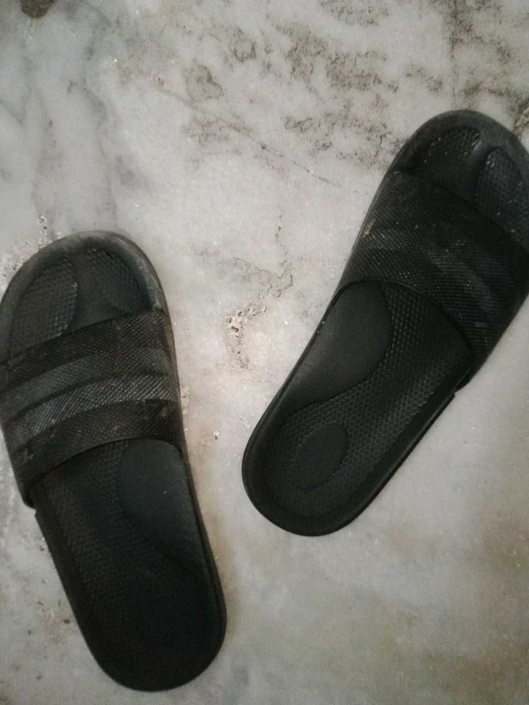 SALE🔥 !! Black TRV Slides !! 💟