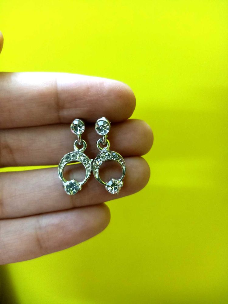 Elegant Crystal Drop Earrings