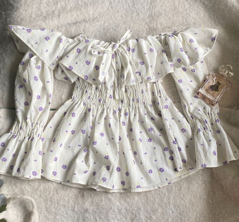 Cute Floral Puff Sleeve Top