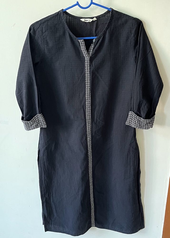 Max Black Kurta With White Embroidery