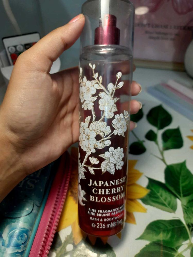 Bath &amp; Body Works Japanese Cherry Blossom Mist