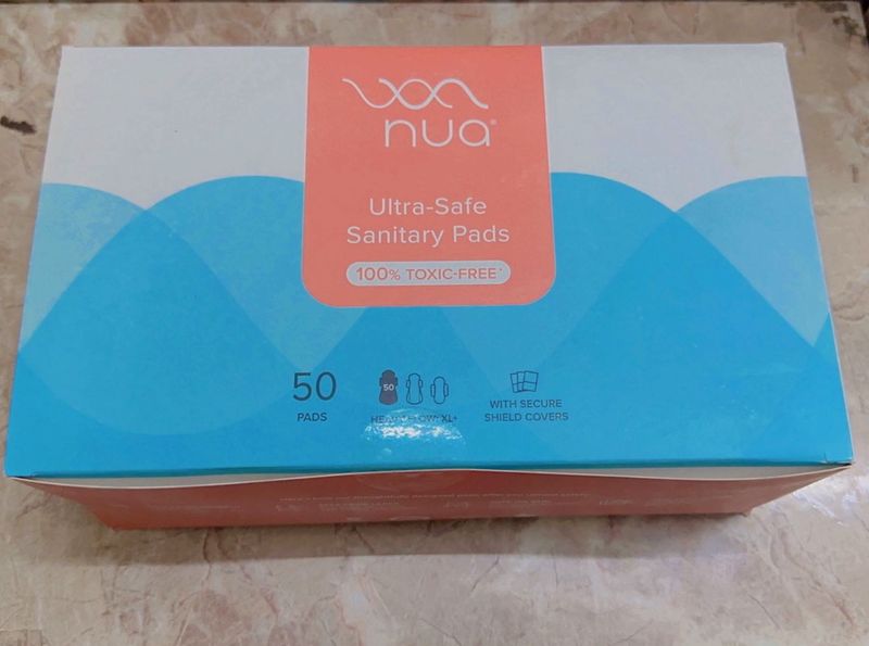Nua XL+ Sanitary Pads With Secure Cover