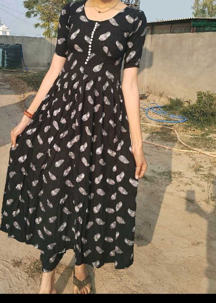 Stylish Black Kurta Set with Feather Print