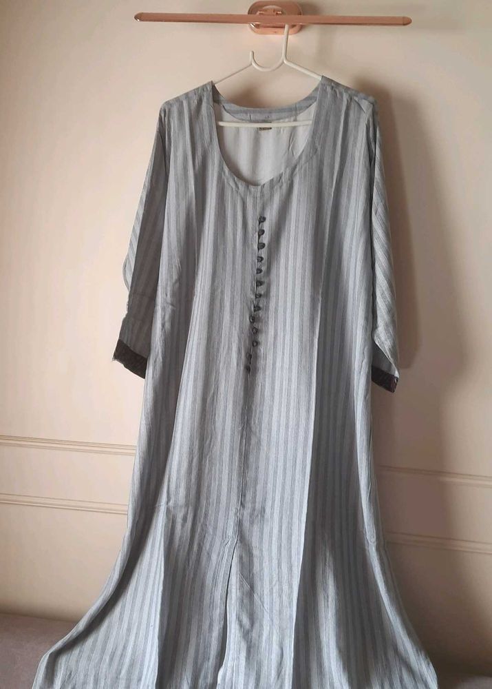 Elegant Striped Kurti with kalamkari hands