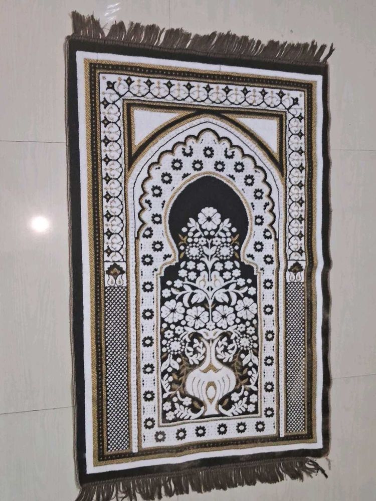 Islamic Prayer Rug of 1