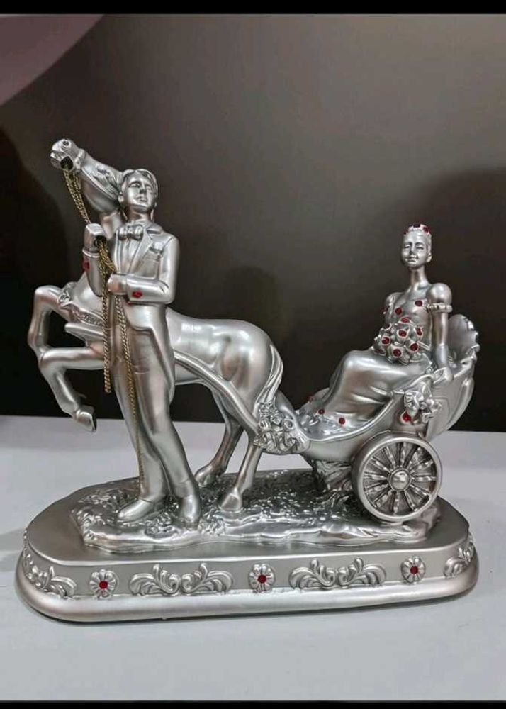 Silver Carriage Figurine