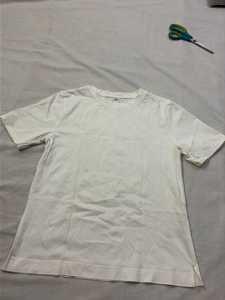 Classic White Crew Neck T-Shirt