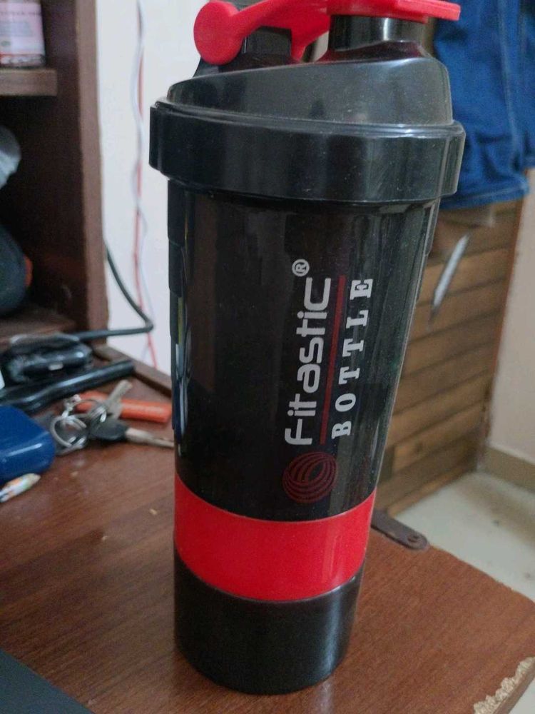 Fitastic Bottle - Black and Red