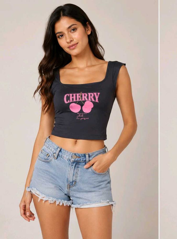 Xs size Cute Cherry Graphic Crop Top