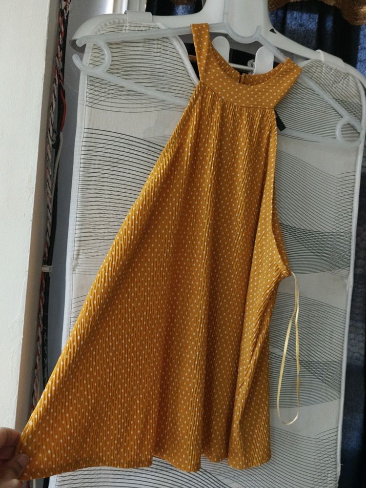 Sleeveless Top