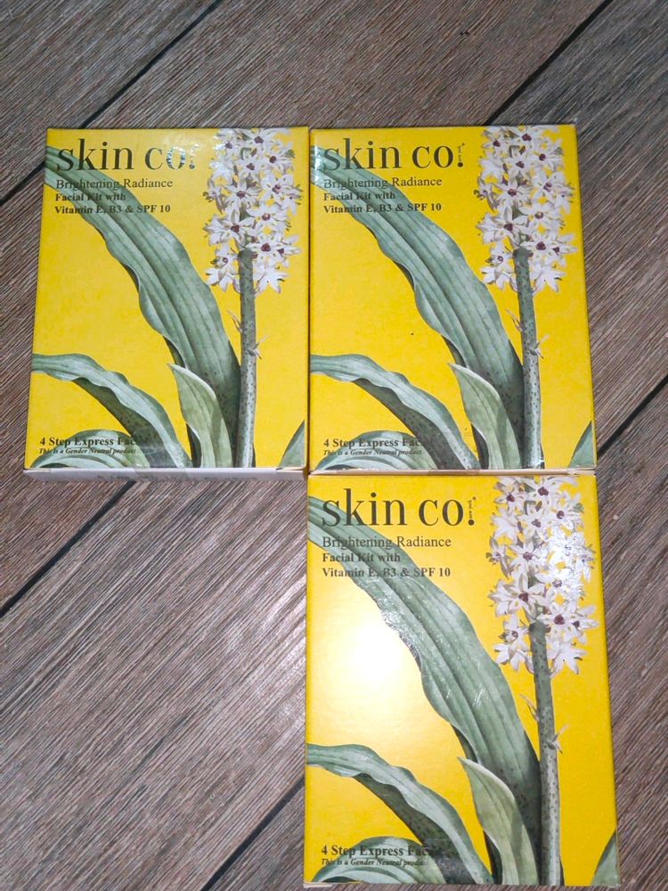 Set Of 3 Facial Kit