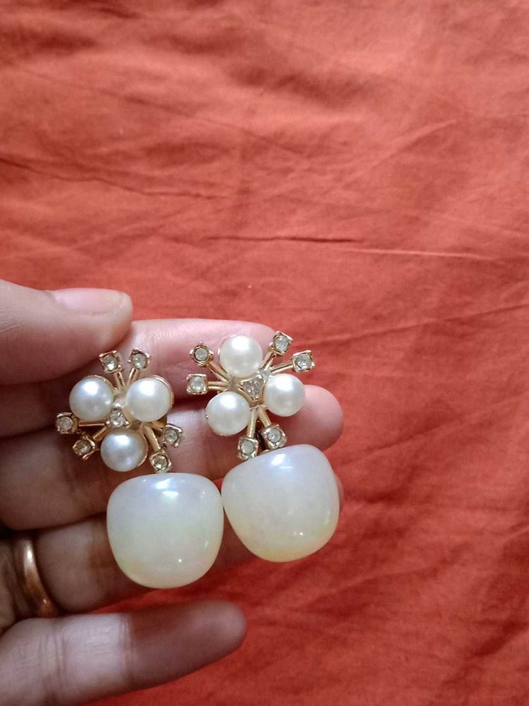 Elegant Pearl &amp; Gemstone Drop Earrings