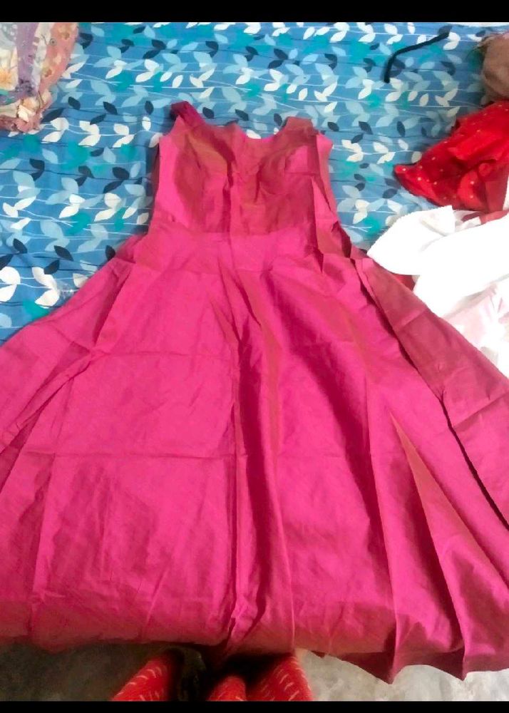 Elegant Pink Ethnic Gown